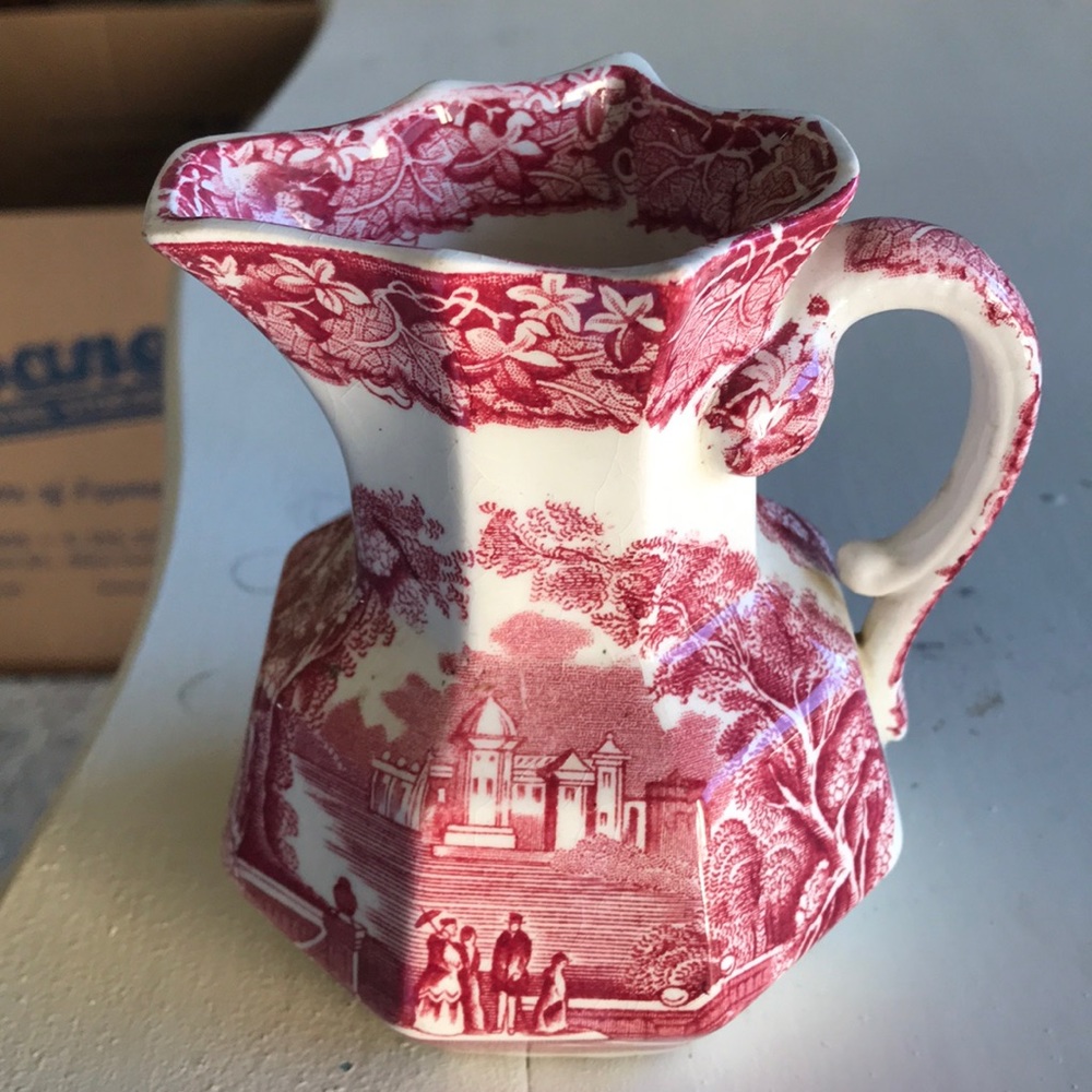 Masons small pitcher.